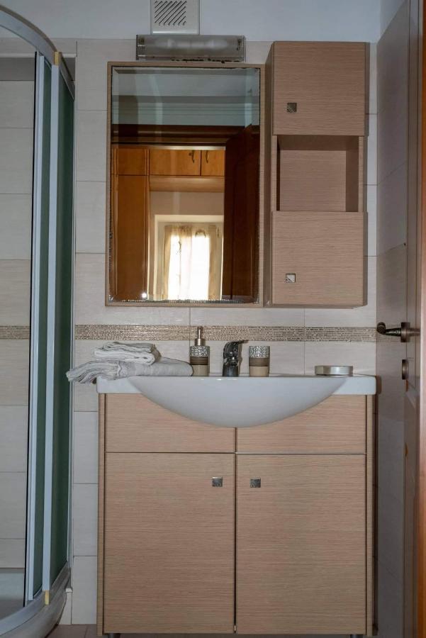 Sette Venti Apartment Agia Marina  Bagian luar foto